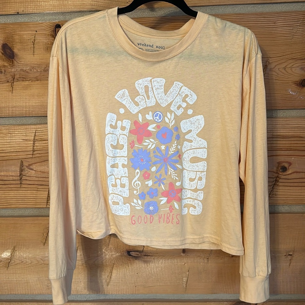 Graphic tee